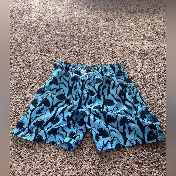 50% off w ♥️ TRUNKS SURF & SWIM CO. boys shark Swim Shorts L 0132 - Picture 3 of 6